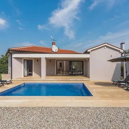 Casa de Férias Helena Pula